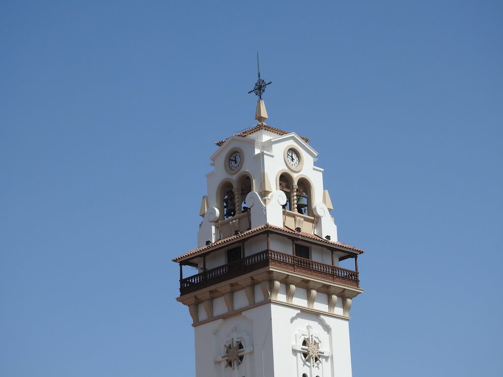 Candelaria, Santa Cruz de Tenerife, Spain by Ropuh