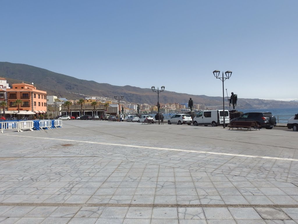 Candelaria, Santa Cruz de Tenerife, Spain by Ropuh