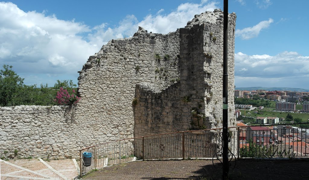 Old Town, 86100 Campobasso, Italy by trolvag