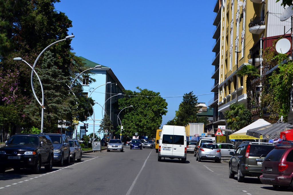 Melikishvili street, Batumi by Pogromca Gašnič