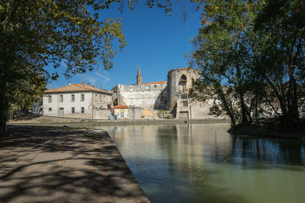 Castelnaudary. "Le Bassin", de plaats waar het Canal du Midi in gebruik is genomen. by Geert Giesen