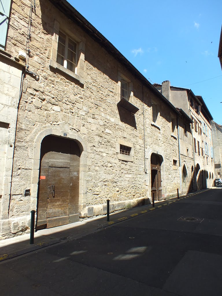 Belle demeure à Figeac (rue de Clermont) by Yann LESELLIER