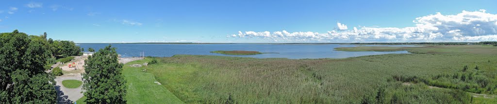 Tagalaht panorama by Petteri Kantokari