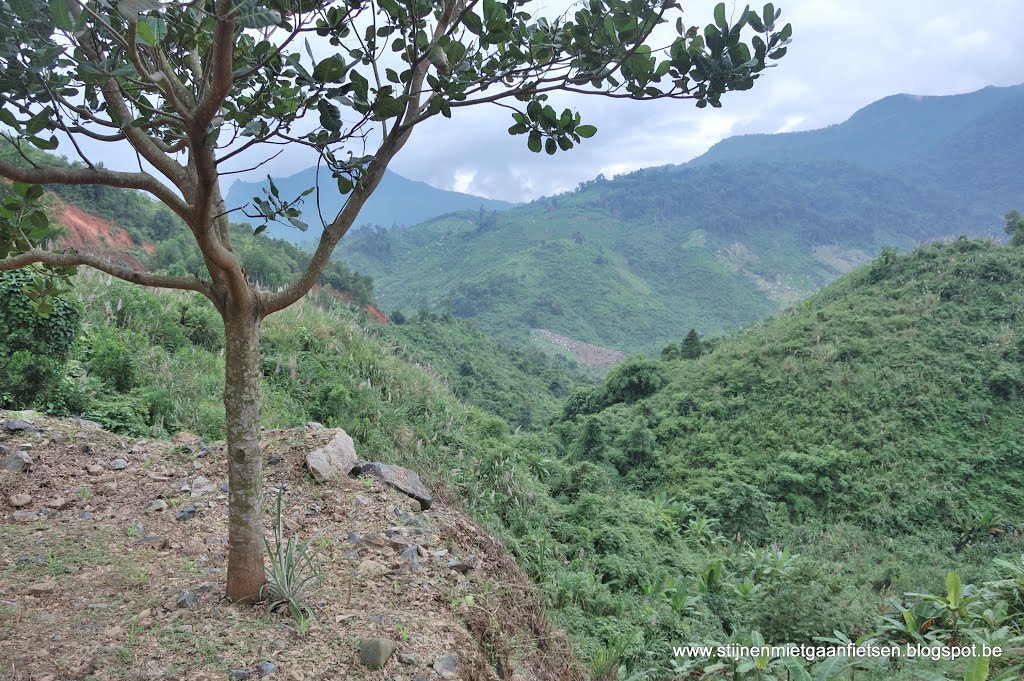 Sơn Thái, Khánh Vĩnh, Khánh Hòa, Vietnam by Stijn Caubergs