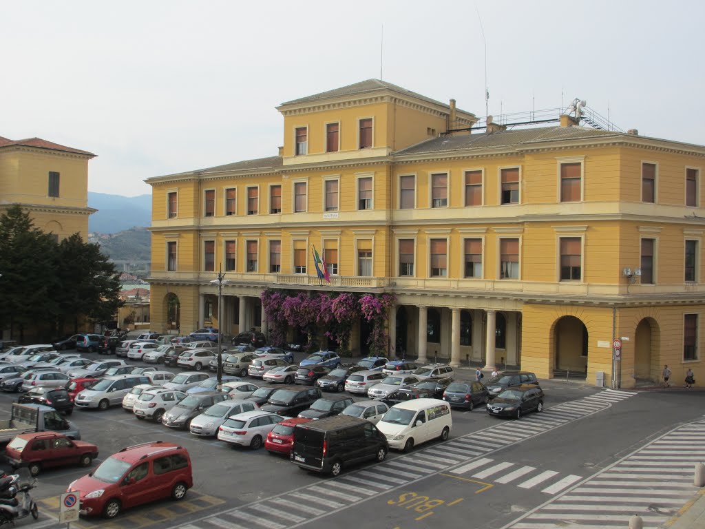 Porto Maurizio, Piazza Duomo by genro