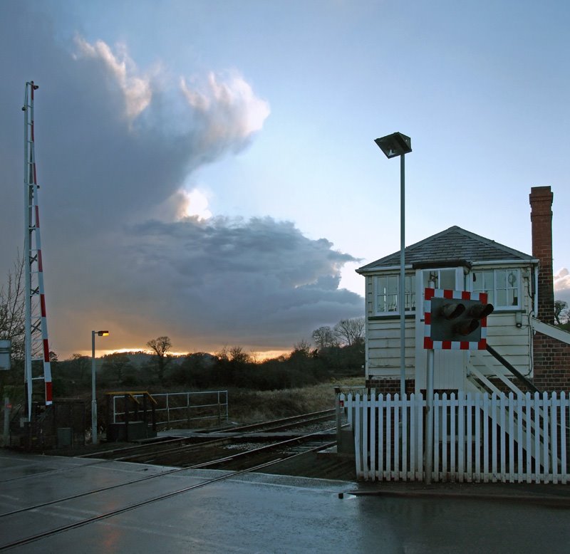 Crediton, Level Crossing by andrewhead