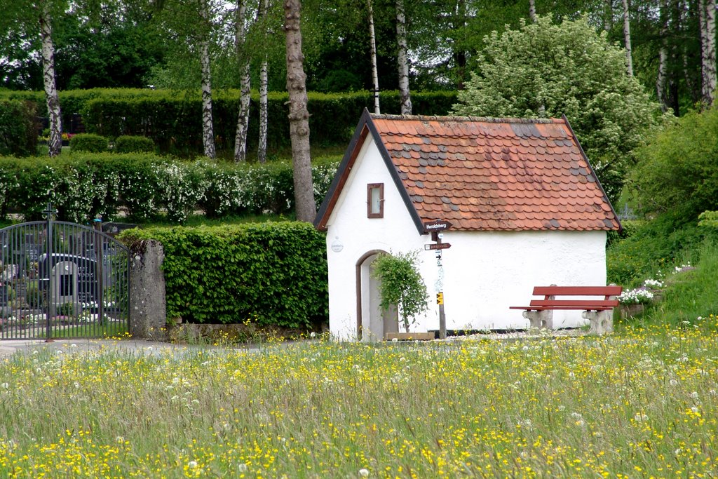 Friedhofskapelle by Fotofitti