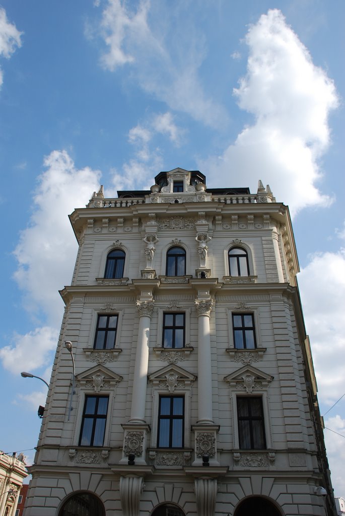 Central Bank, branch in Brno by Vasek Kadlec