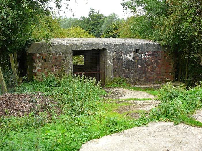 Pillbox at Hungerford by fencer_js@yahoo.com