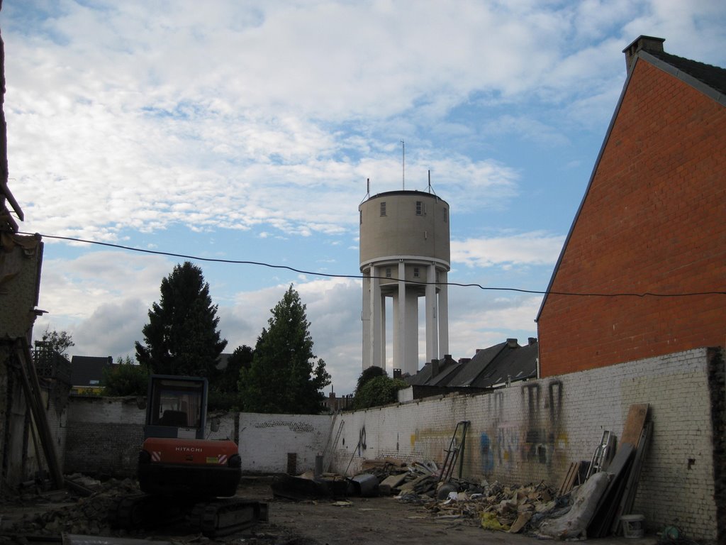 Watertoren uit andré goffaertsstraat by janmatthieu