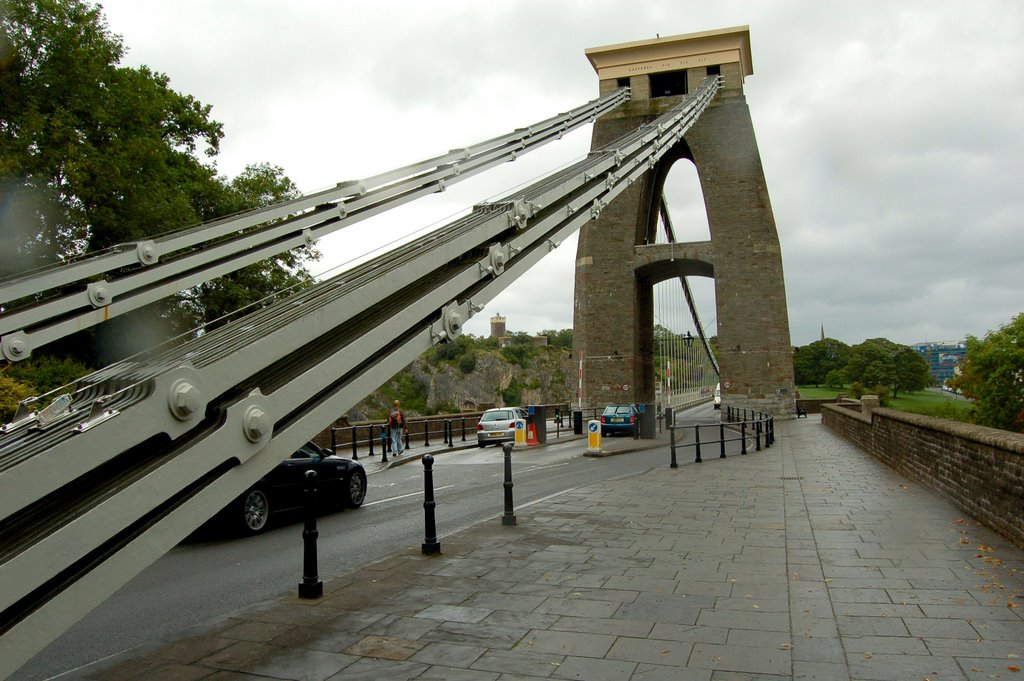 Clifton Suspension Bridge by Mike Hartland