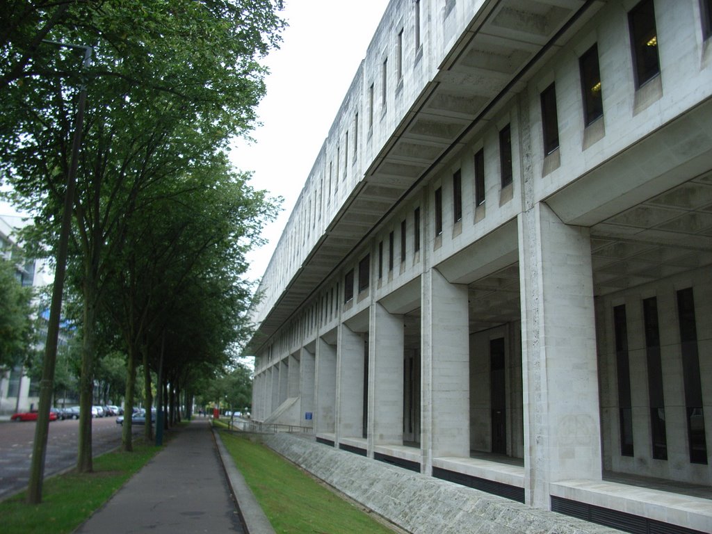 Welsh Assembly Offices by DRTJones