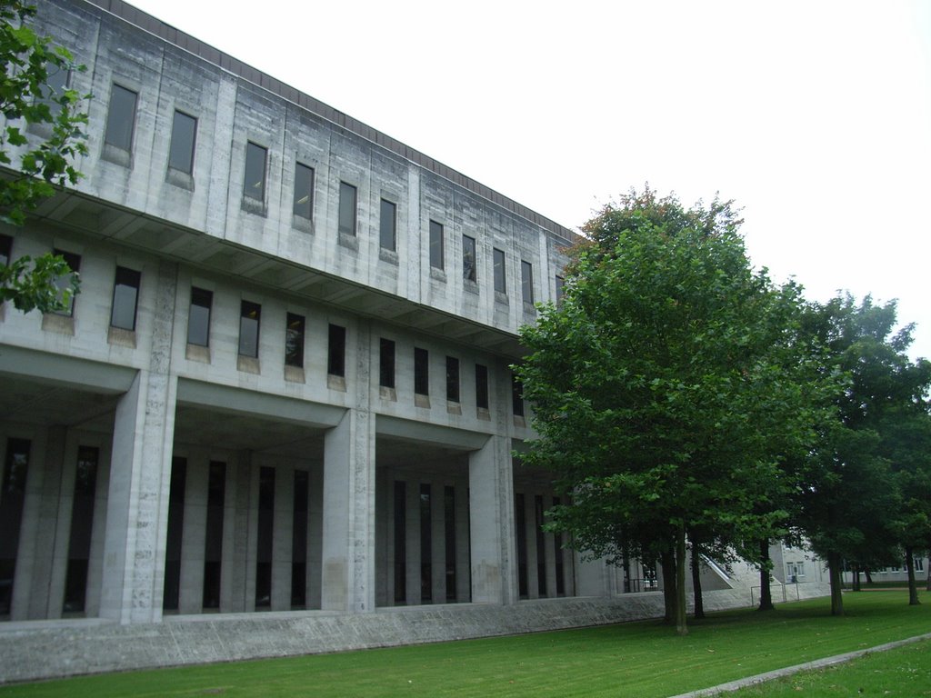 Welsh Assembly Offices by DRTJones