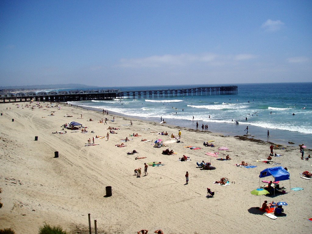 Pacific Beach, Aug 2008 by Gimenotis