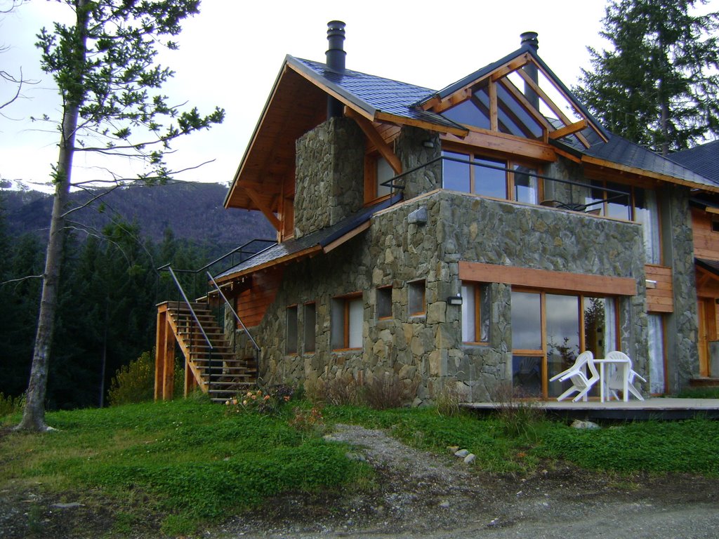 Casa del Bosque - Dtos y Loft con vista al lago y cordillera - www.casadelbosque.com by Osvaldo Marinetti