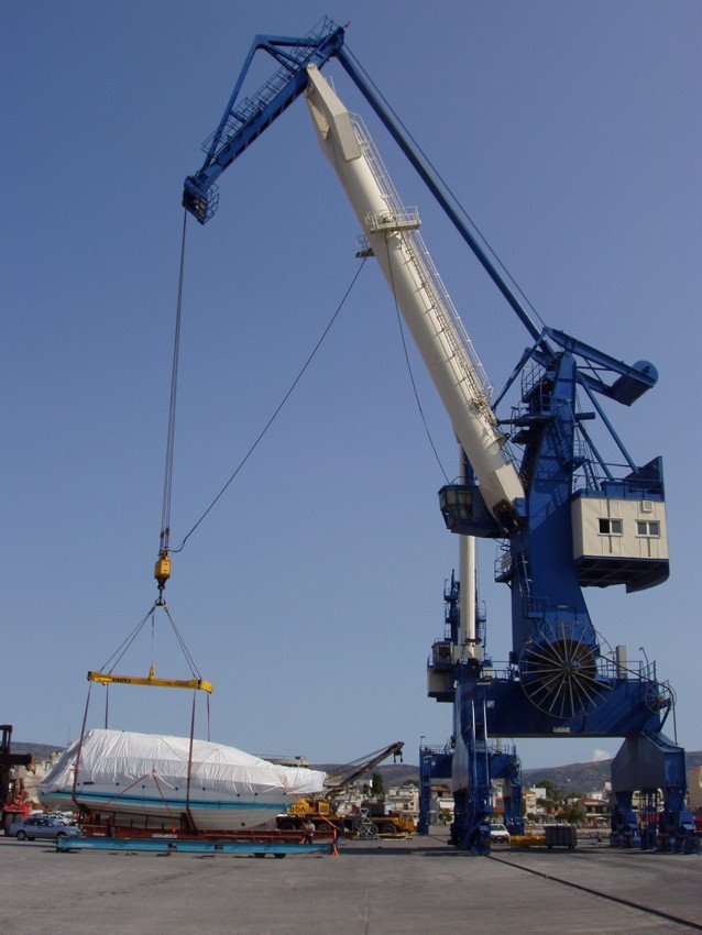 Port_Volos_Crane_01 by iliaskgr