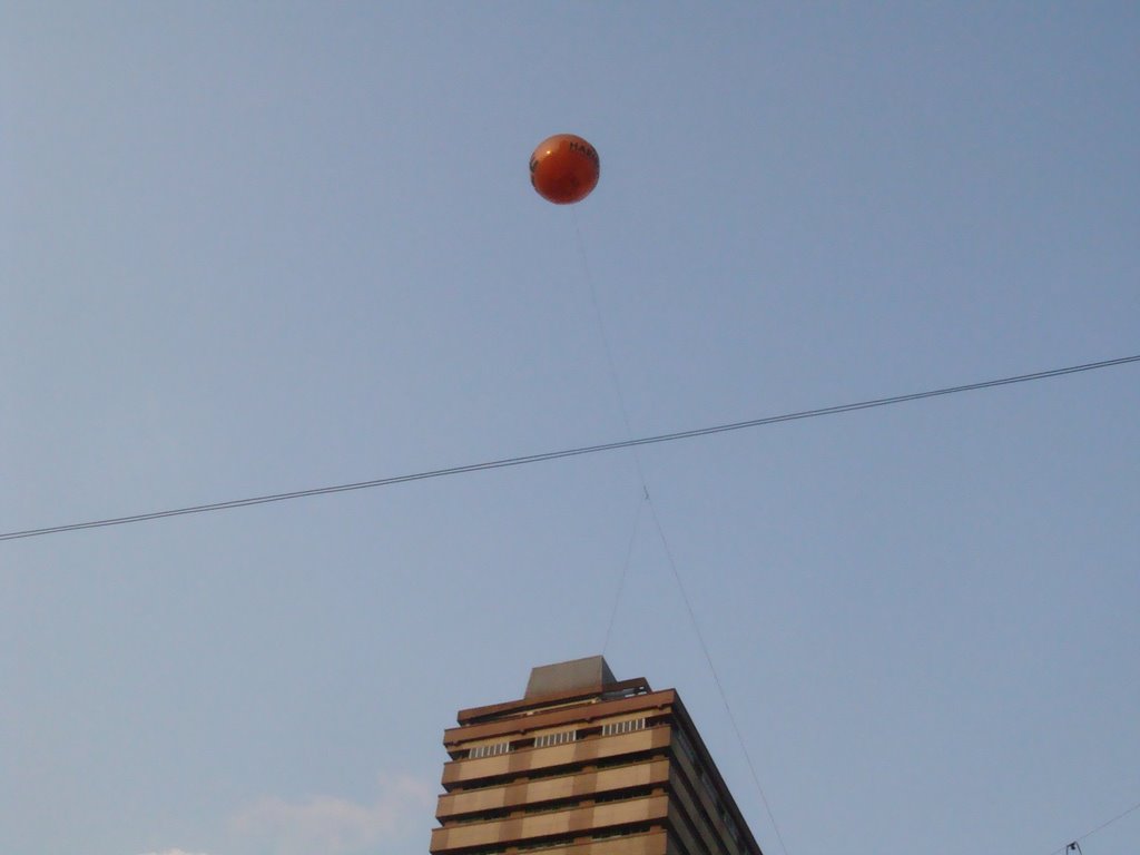 A baloon near Jalan Tunku Abdul Rahman by llclll