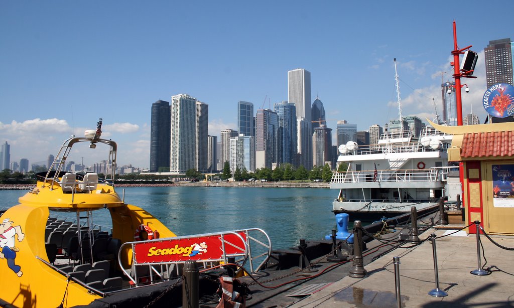 Navy Pier by harkellner