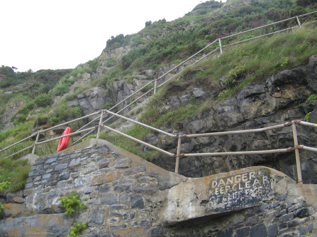 When the tide is hight at Pendine beach by cowbridgeguide.co.uk