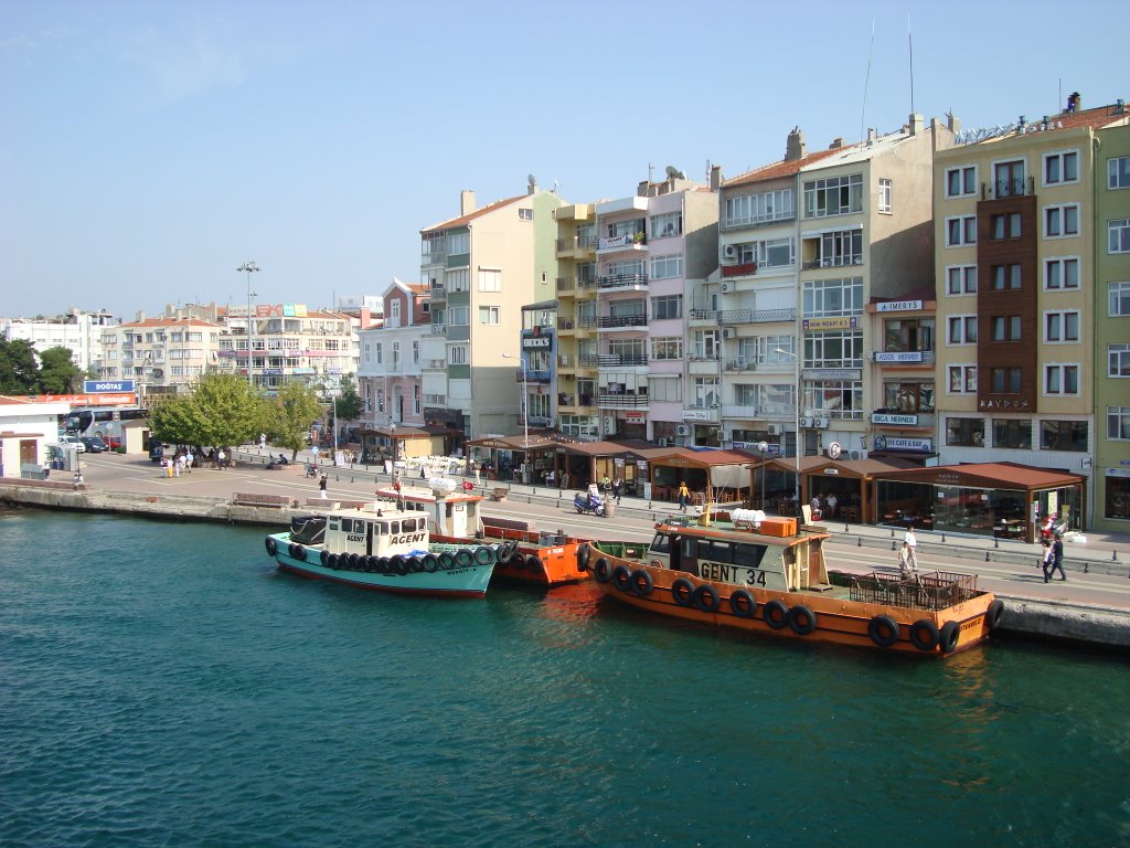 Feribottan çanakkale by Tarık Hepyasar