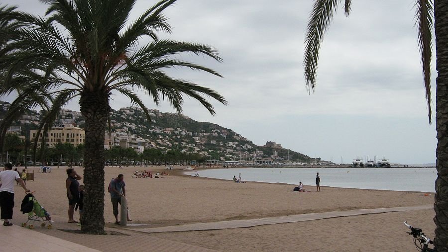 Platja de Roses by rojo0001