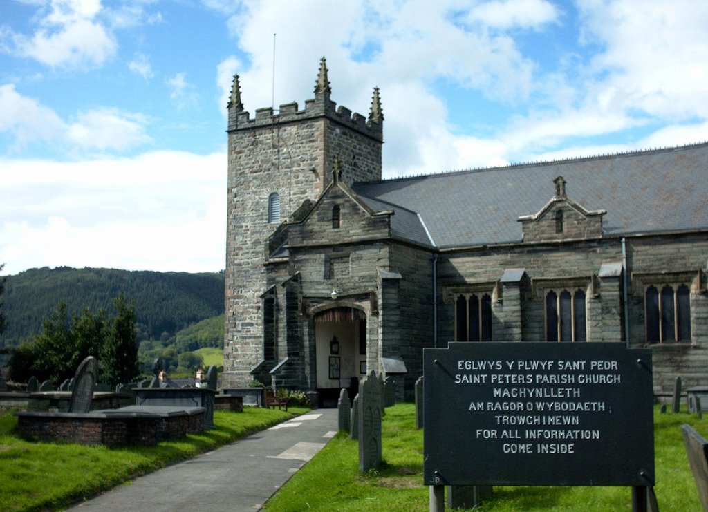 Machynlleth Church by Keith Ruffles