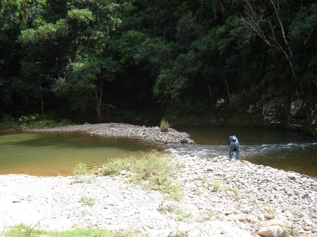 Monitoramento da Qualidade da água - Rio Cubatão, Mb Alto Cubatão, Águas Mornas (SC) by Sergio Luiz Zampieri