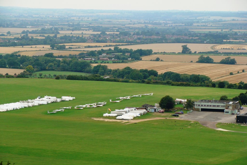 London Gliding Club by G Lokey