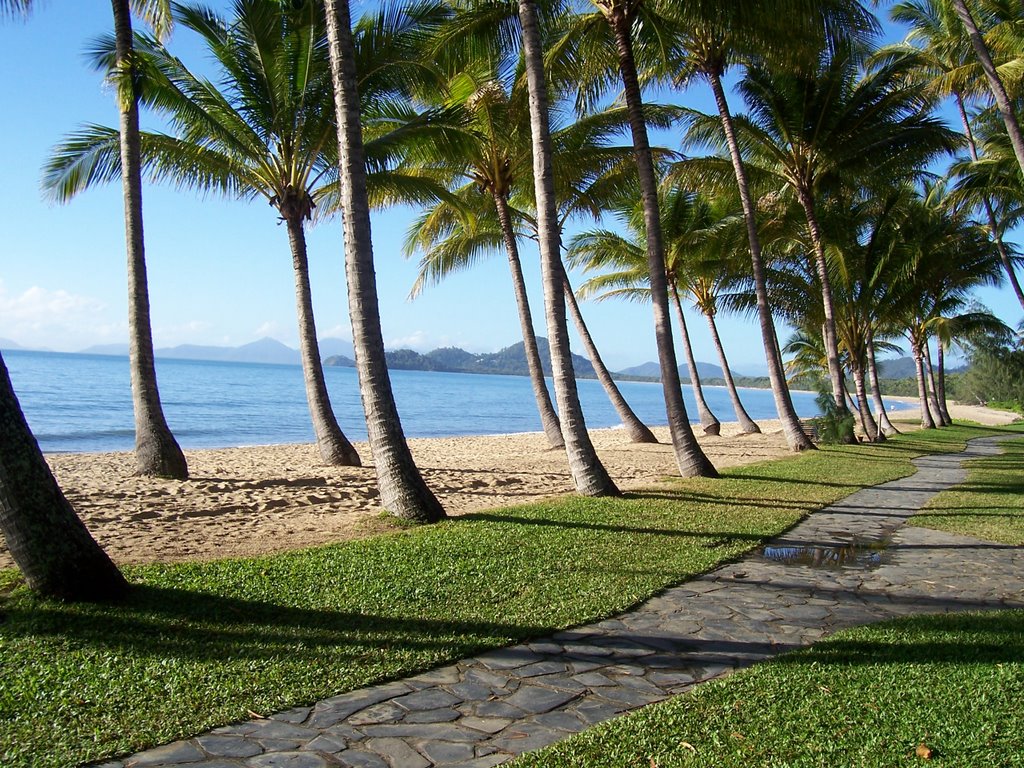 Palm Cove,Qld. by GrandadJeeks