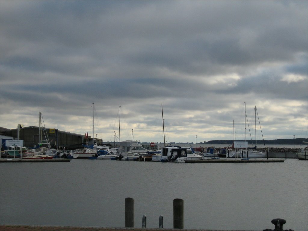 Hafen von Wiek by giselmund