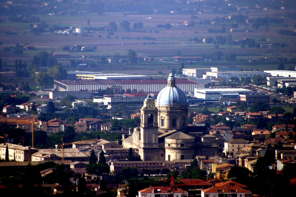 Assisi. Italia. by Valentin Enrique Fer…