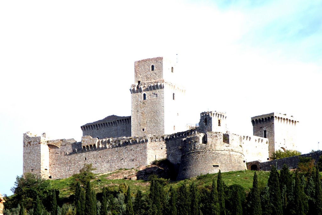 Assisi. Italia. by Valentin Enrique Fer…