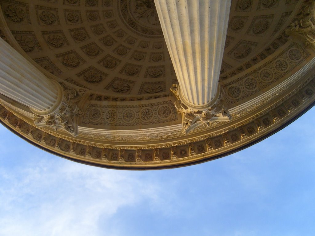 Parc du Château de Versailles: Temple de l'Amour by rv8427