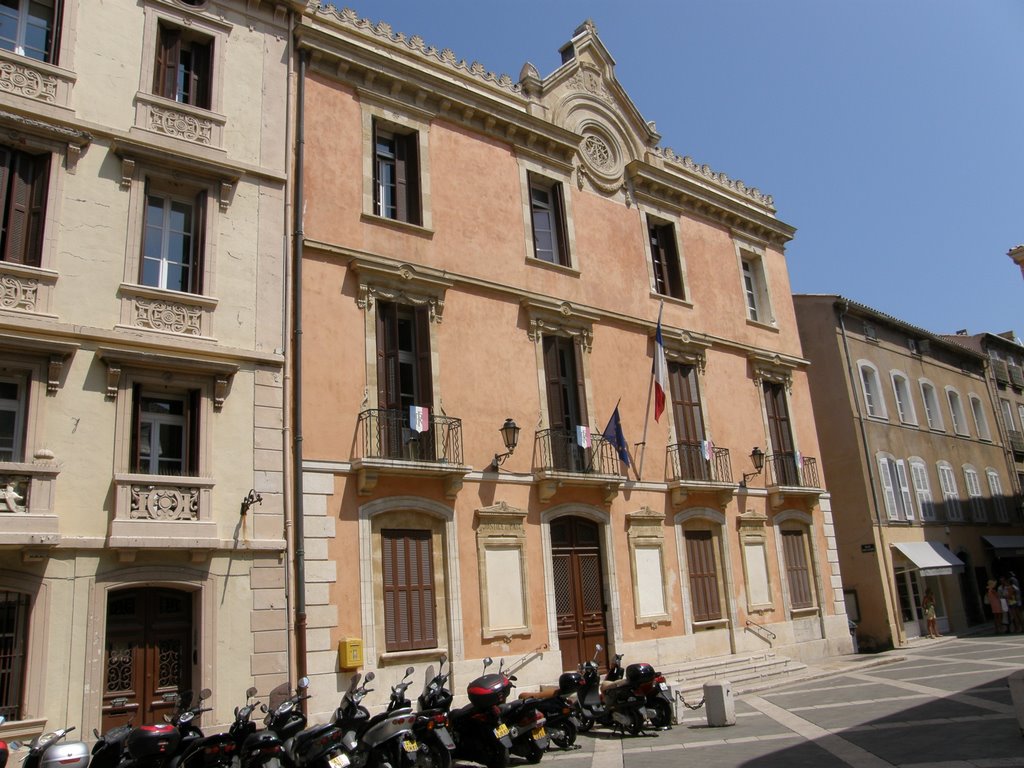 Radnice v St.Tropez (Town hall in St.Tropez) by Wilys (cz)