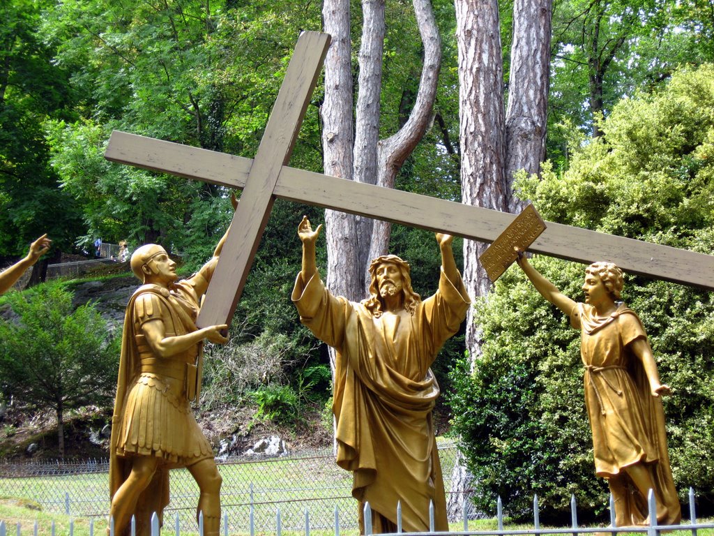 Lourdes, via Crucis by sergio alessi