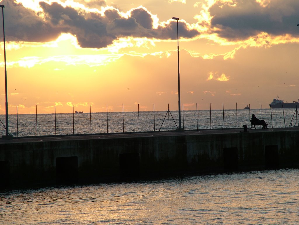 Sera sul Molo di Fiumicino by BarbaraMaria