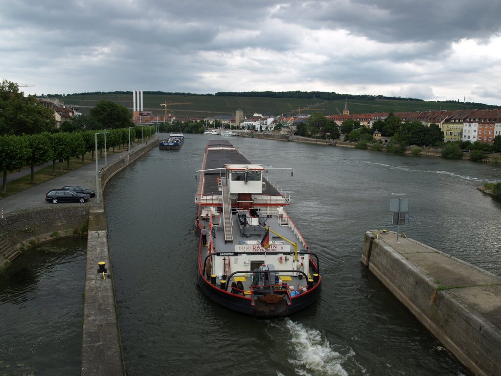 Barco fluvial by Iván_Gutiérrez