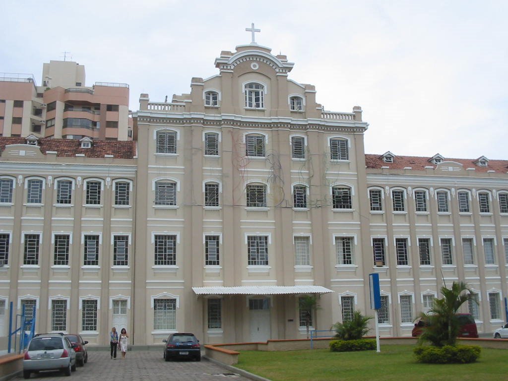 Colégio Catarinense (100 anos ensinando e educando) by Sergio Luiz Zampieri