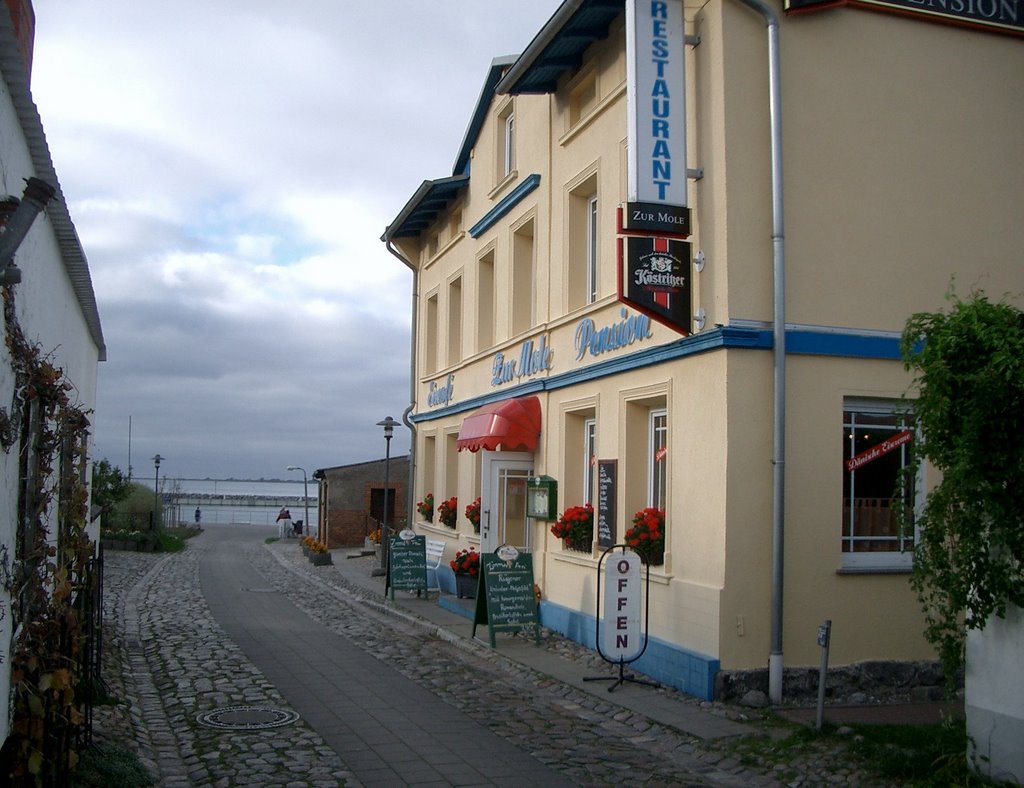 Rügen - Restaurant "Zur Mole" in Wiek by sonnelacht-blende8