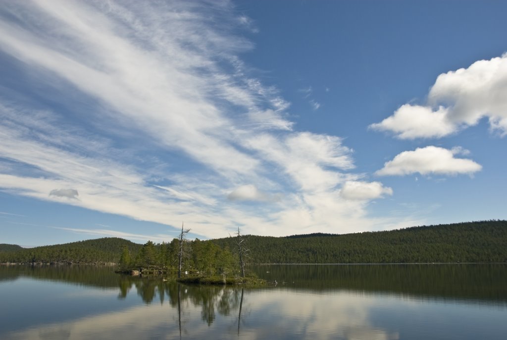 Lake Inari, Lappi, Finland by Alien_69