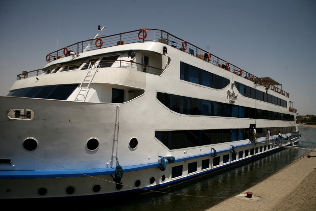 Oberoi Zahra, Egypt by Hans Sterkendries