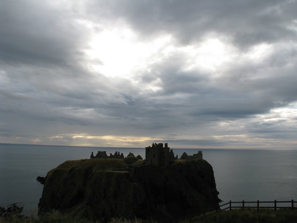 Dunnottar castle by lenno