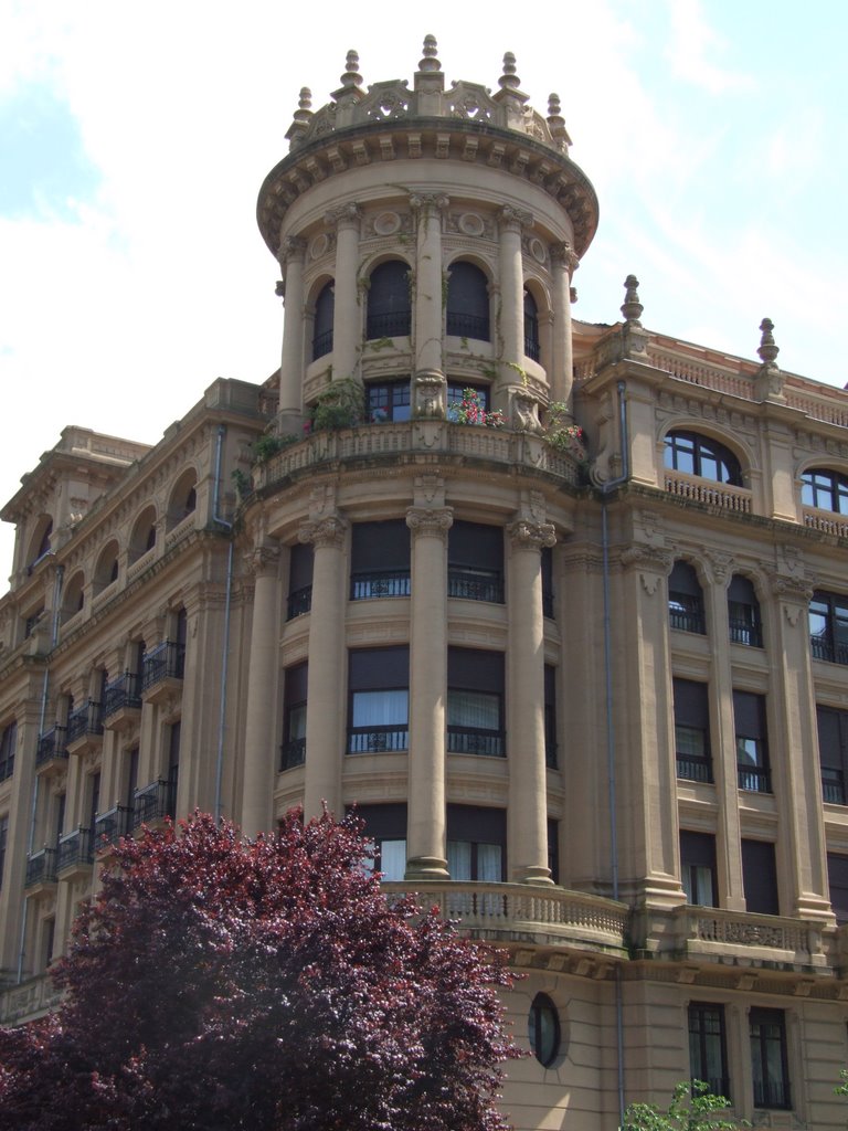 Torre Parque Los patos, Bilbao. by elbioaparisi