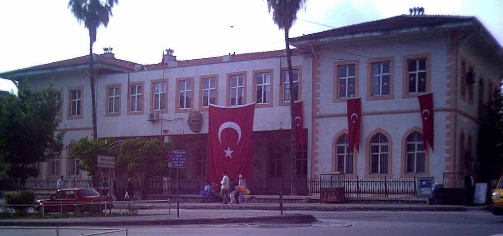 Gazi Mustafa Kemal İlkokulu - ANTALYA by Halil Atak