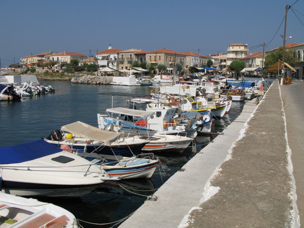 Aghios Nikolaos - The harbour by Luca Bovio