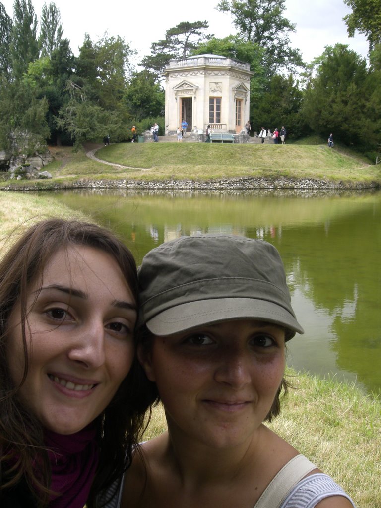 Belinda+Maria en el Belvedere by Maria del Rey