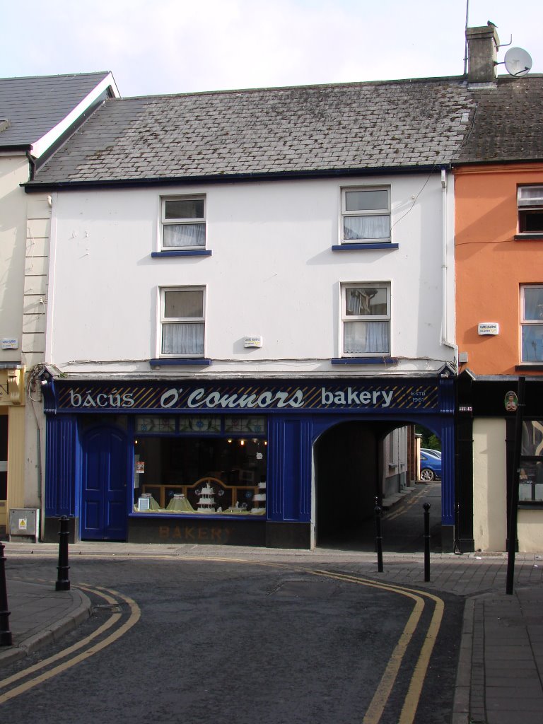 Old carriageway next to bakery in Ennis by russlumpkins