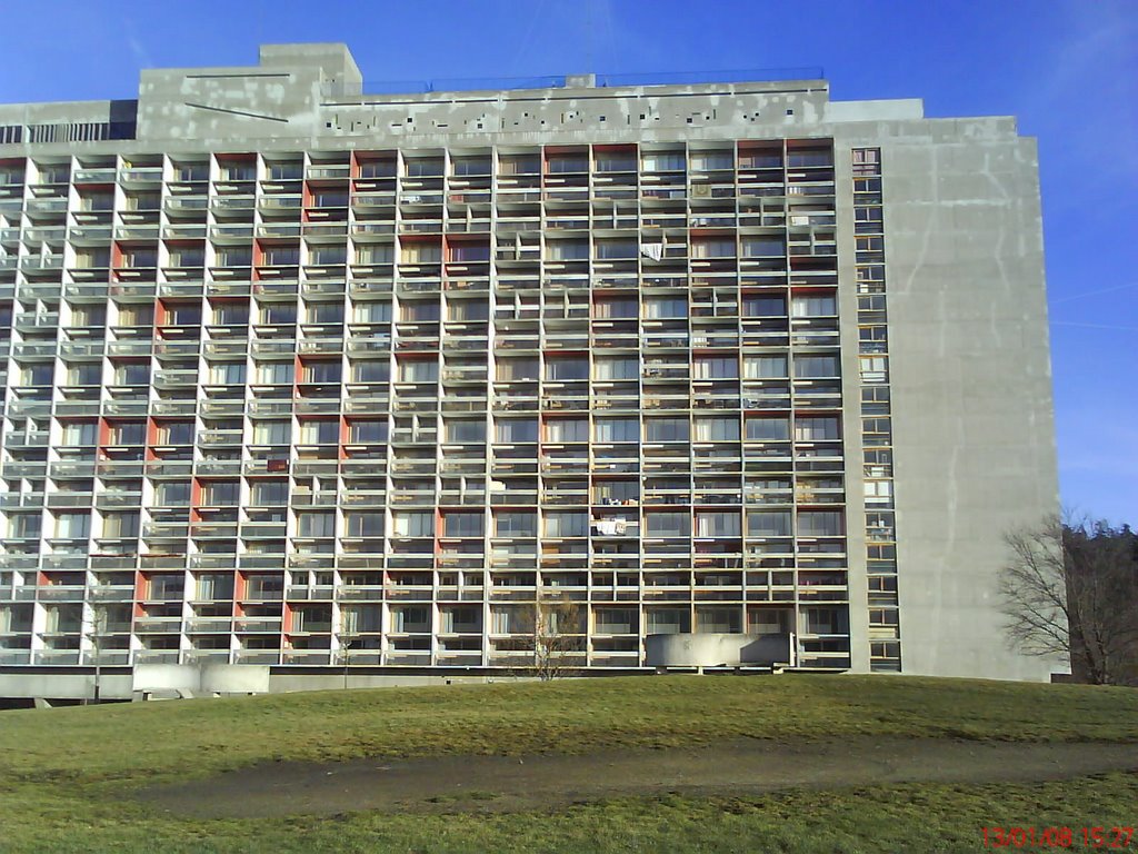 Unité d'habitation (Le Corbusier) by dazibao