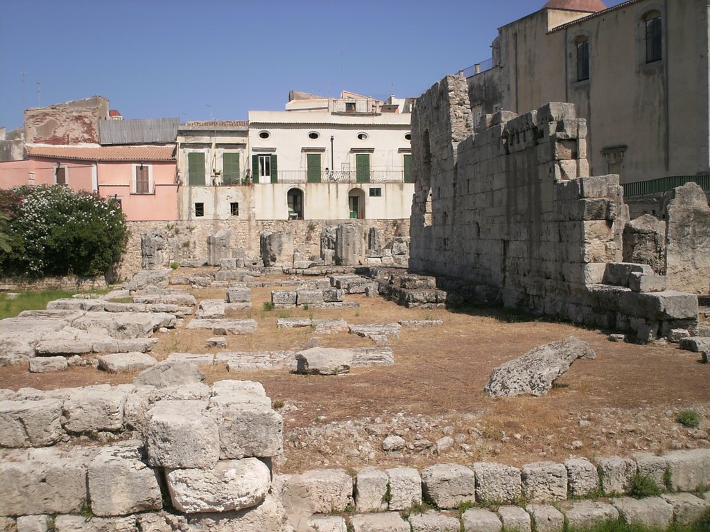 Siracusa: Tempio di Apollo by Federico Lazzarin