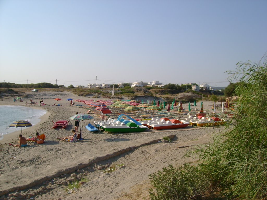 Spiaggia Mezzaluna - Vista Canale by Various For